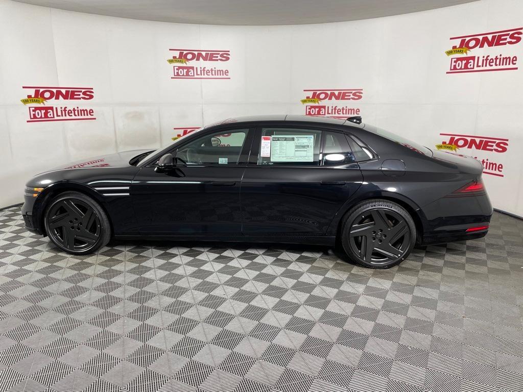 new 2026 Genesis G90 car, priced at $108,065