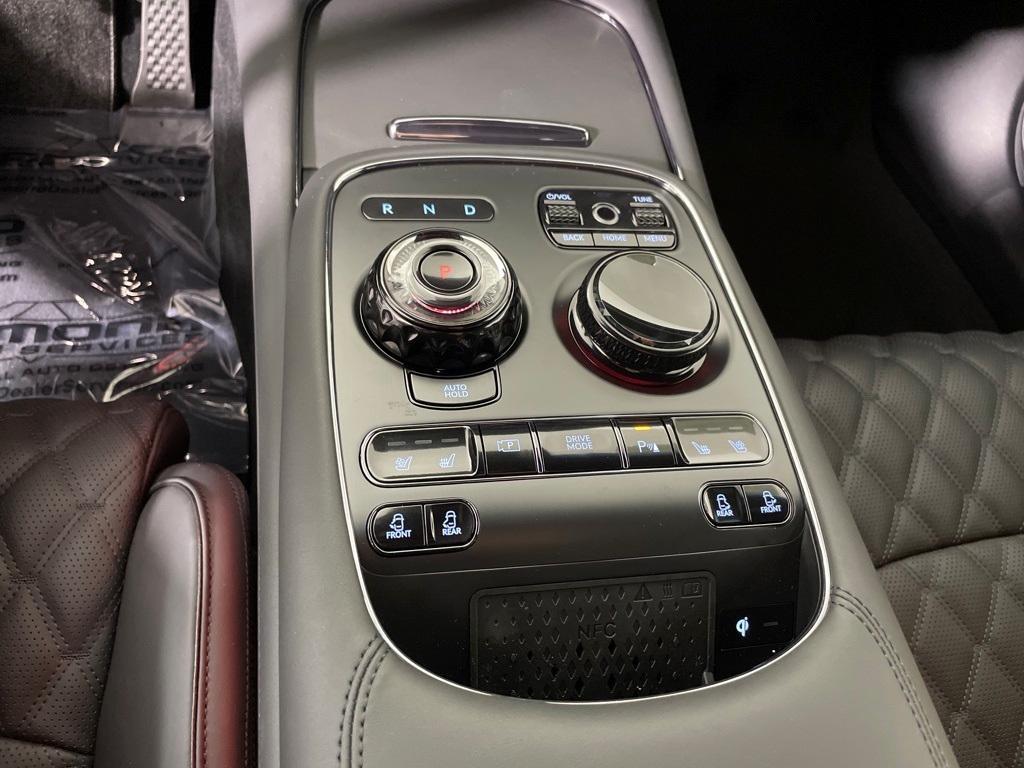 new 2026 Genesis G90 car, priced at $108,065