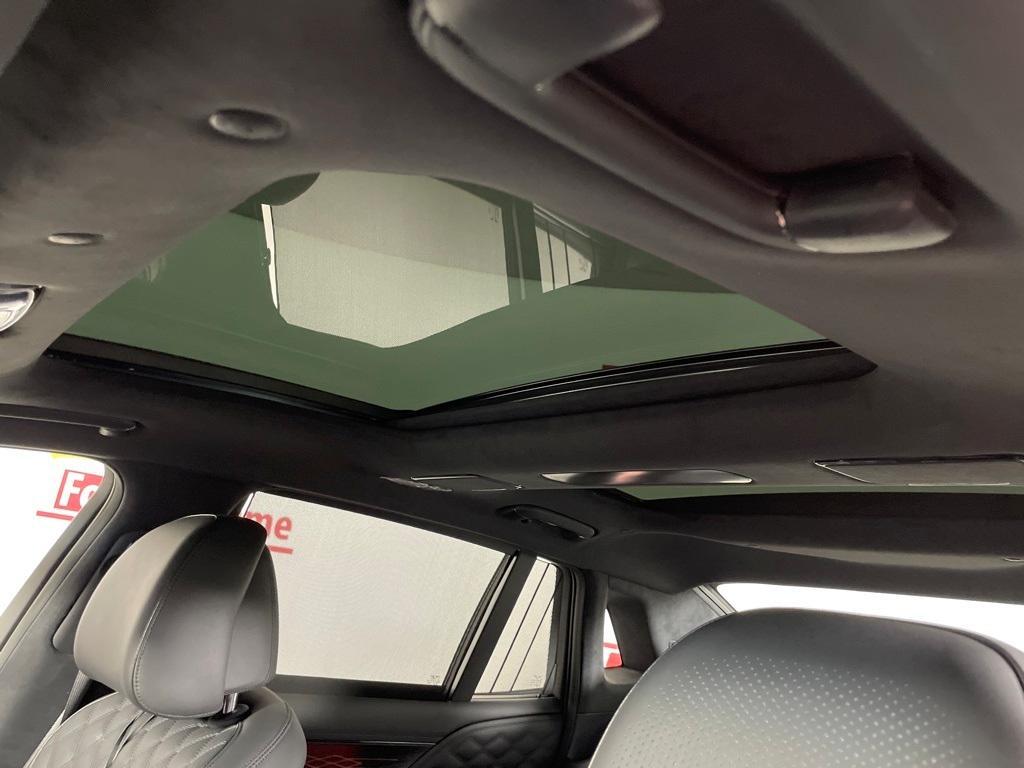 new 2026 Genesis G90 car, priced at $108,065