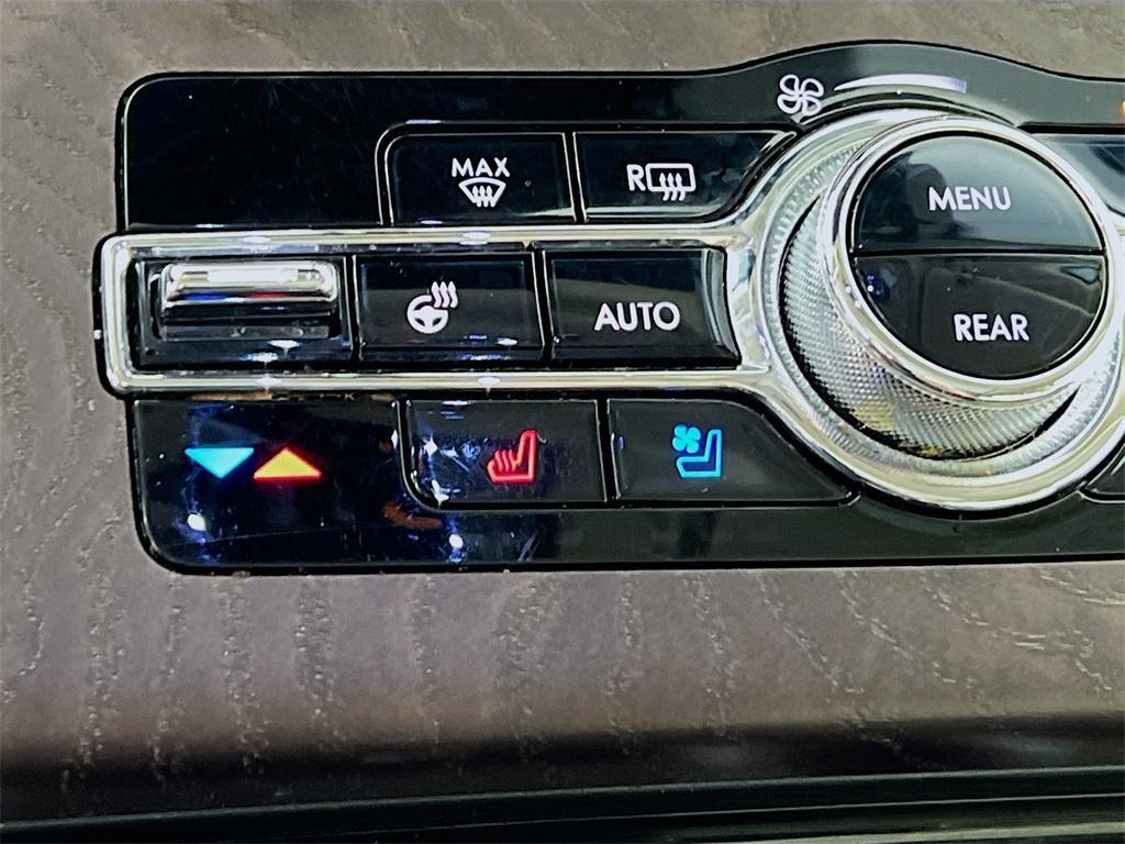used 2022 Lincoln Aviator car, priced at $45,998
