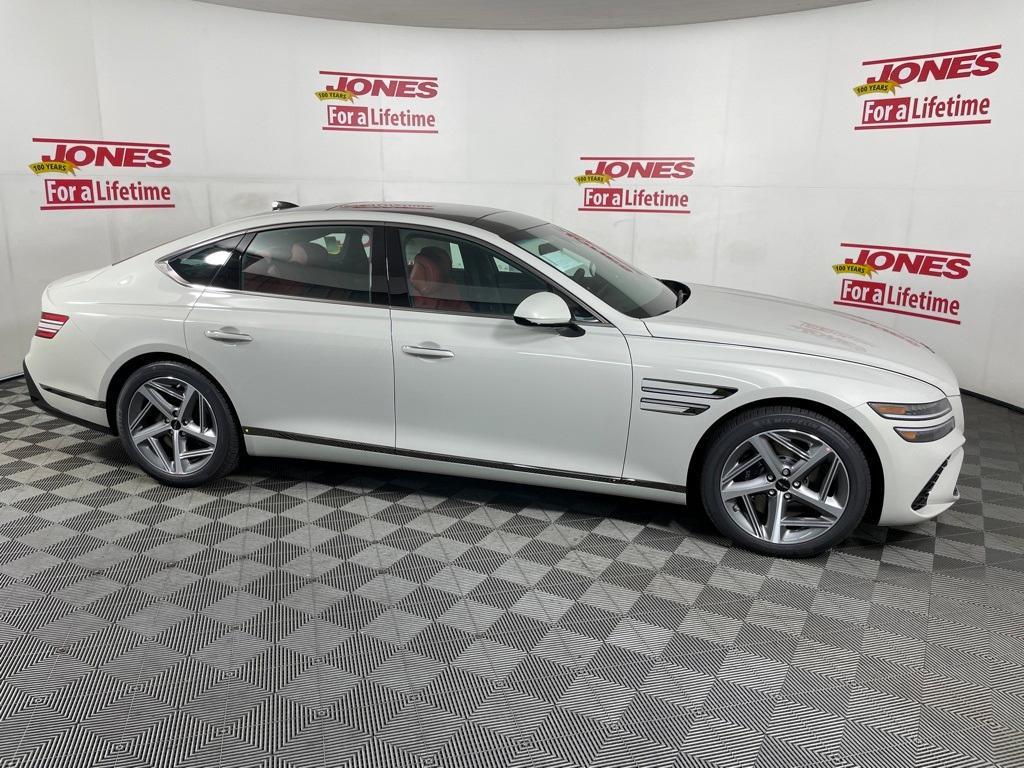 new 2025 Genesis G80 car, priced at $70,155