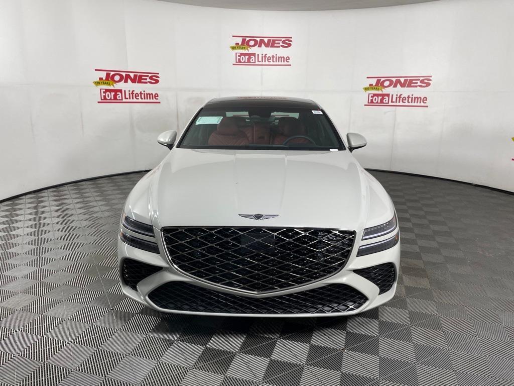 new 2025 Genesis G80 car, priced at $70,155
