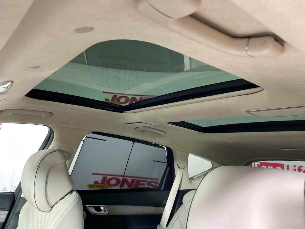 new 2025 Genesis GV80 car, priced at $81,900