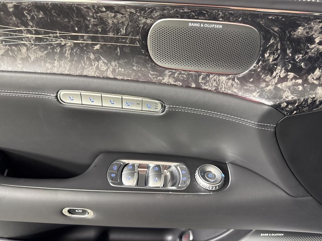 new 2026 Genesis G90 car, priced at $105,450