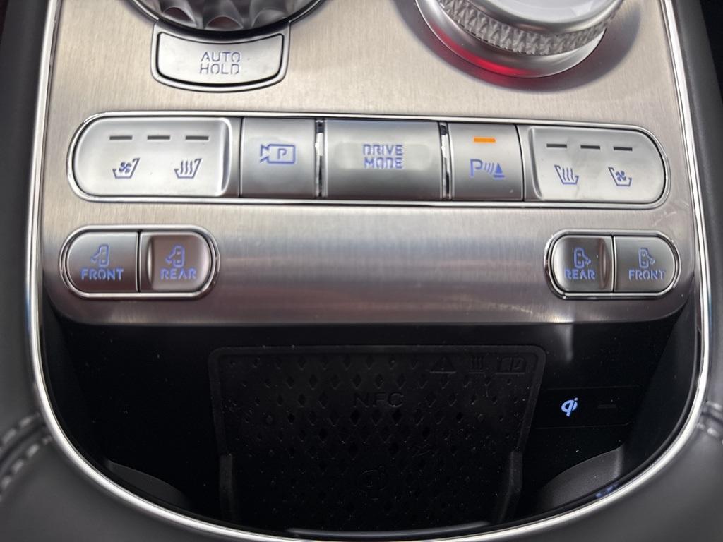 new 2026 Genesis G90 car, priced at $105,450