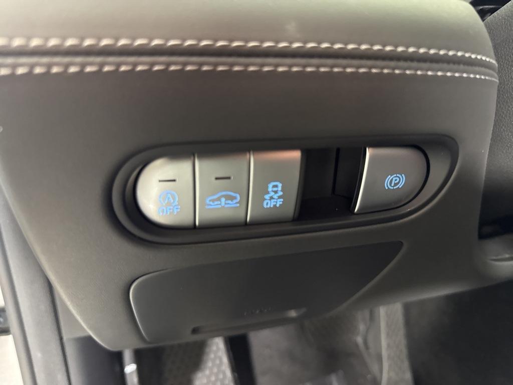 new 2026 Genesis G90 car, priced at $105,450