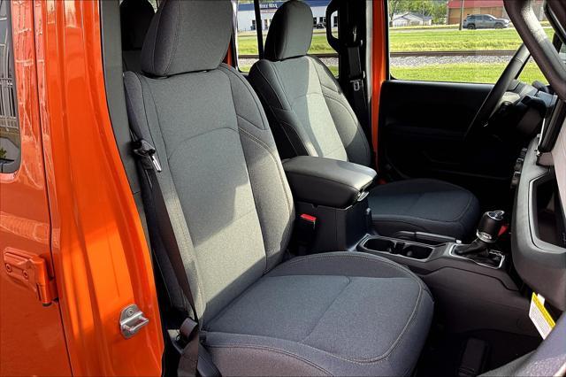 new 2025 Jeep Gladiator car, priced at $44,049