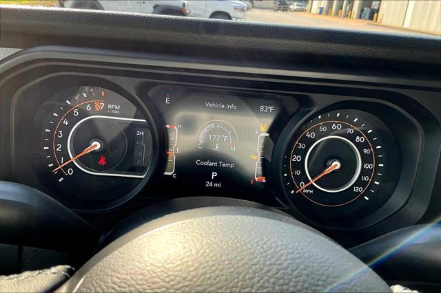 new 2025 Jeep Gladiator car, priced at $44,049