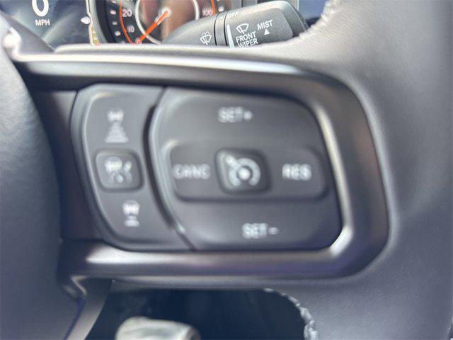 new 2025 Jeep Gladiator car, priced at $45,993