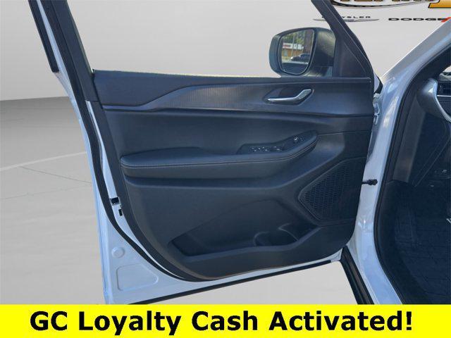 new 2025 Jeep Grand Cherokee car, priced at $35,498