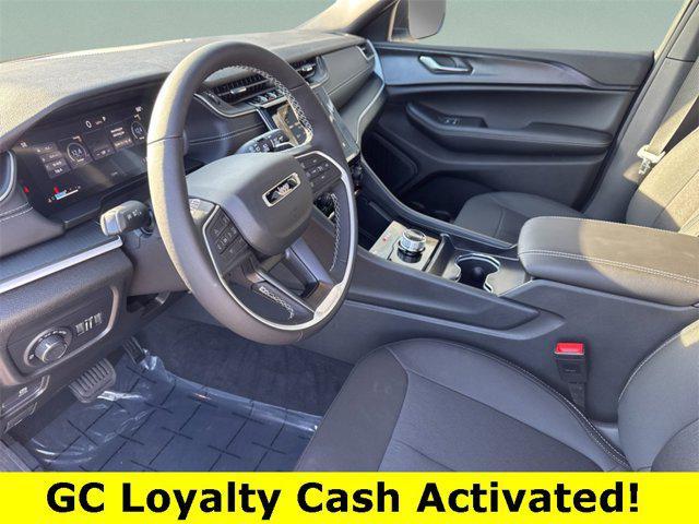 new 2025 Jeep Grand Cherokee car, priced at $35,498