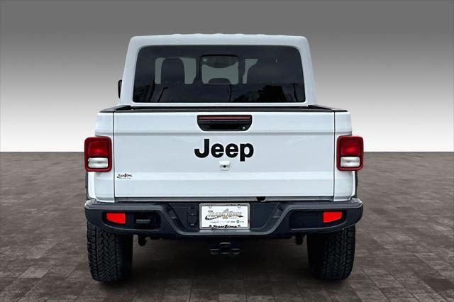 new 2025 Jeep Gladiator car, priced at $42,314