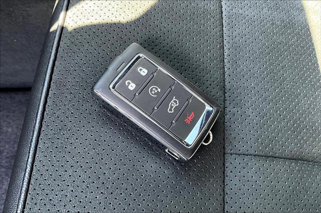 new 2025 Jeep Grand Cherokee L car, priced at $43,884