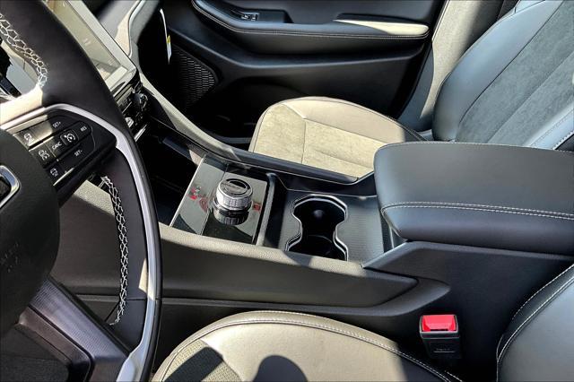 new 2025 Jeep Grand Cherokee L car, priced at $43,884