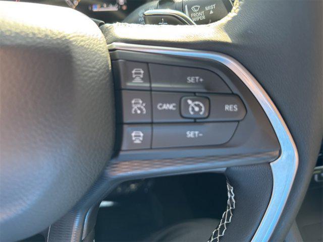 new 2025 Jeep Grand Cherokee car, priced at $40,635