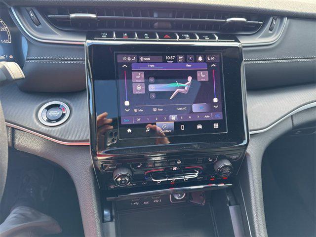 new 2025 Jeep Grand Cherokee L car, priced at $39,657