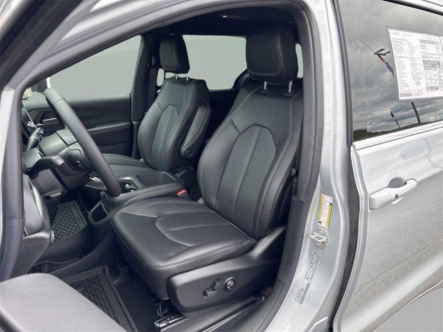 new 2026 Chrysler Pacifica car, priced at $40,447