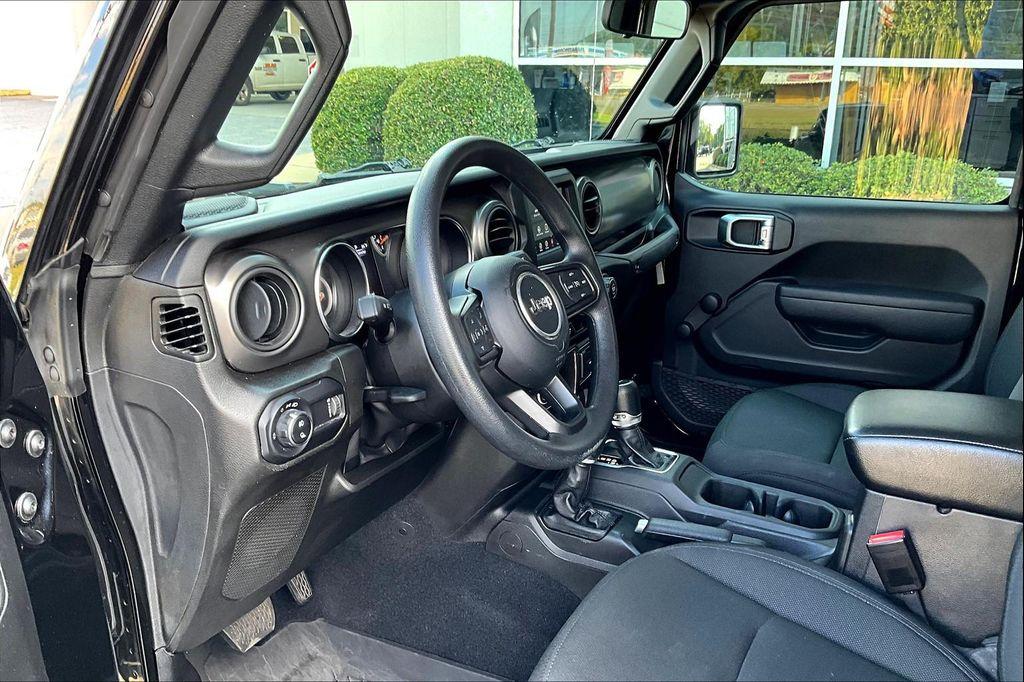 used 2023 Jeep Gladiator car, priced at $32,121