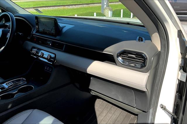 used 2025 Honda Pilot car, priced at $43,636