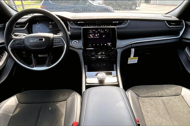 new 2025 Jeep Grand Cherokee car, priced at $42,145