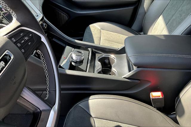 new 2025 Jeep Grand Cherokee car, priced at $42,145