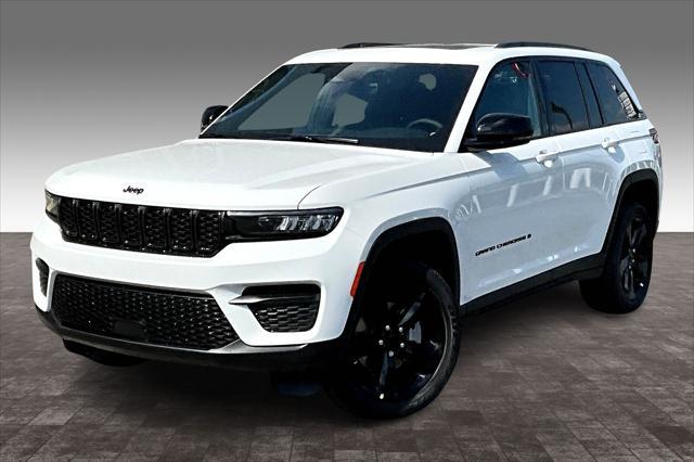 new 2025 Jeep Grand Cherokee car, priced at $42,145