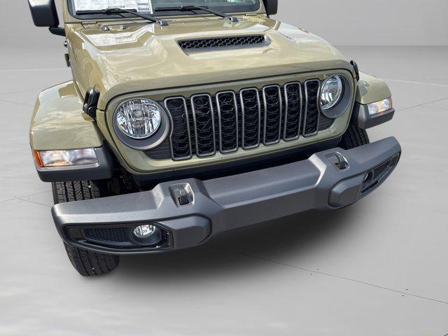new 2025 Jeep Gladiator car, priced at $43,246