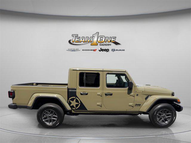 new 2025 Jeep Gladiator car, priced at $43,246