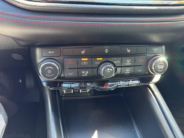 used 2025 Dodge Durango car, priced at $35,498