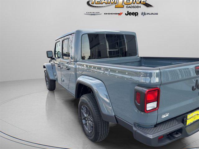 new 2025 Jeep Gladiator car, priced at $42,747
