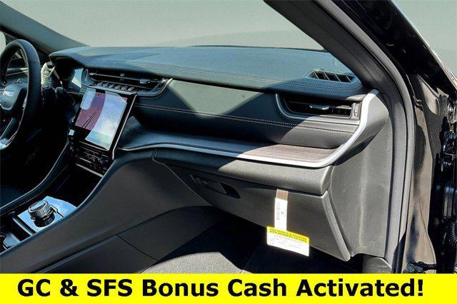 new 2025 Jeep Grand Cherokee L car, priced at $39,973