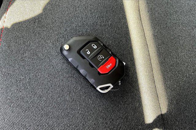 new 2025 Jeep Gladiator car, priced at $44,947