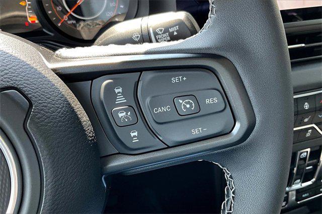 new 2025 Jeep Gladiator car, priced at $44,947