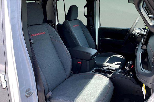 new 2025 Jeep Gladiator car, priced at $44,947