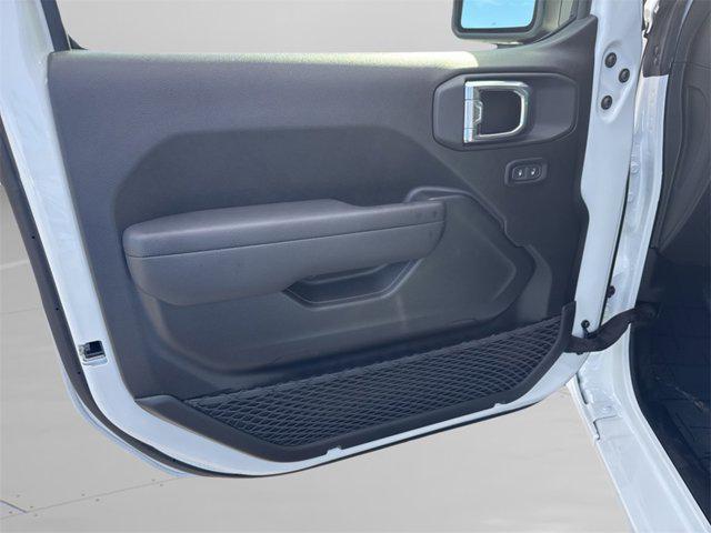 new 2025 Jeep Wrangler car, priced at $35,977