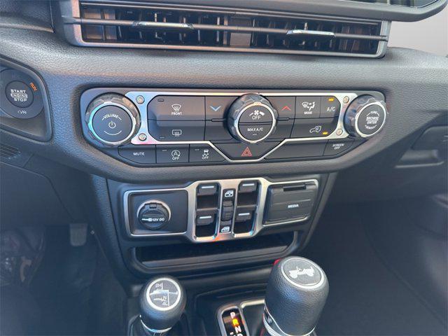 new 2025 Jeep Wrangler car, priced at $35,977