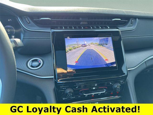 new 2025 Jeep Grand Cherokee L car, priced at $39,976