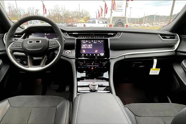 new 2024 Jeep Grand Cherokee L car, priced at $42,422