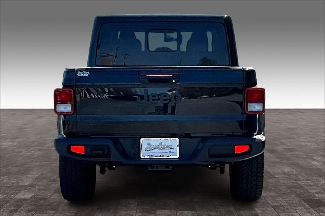 new 2025 Jeep Gladiator car, priced at $42,492