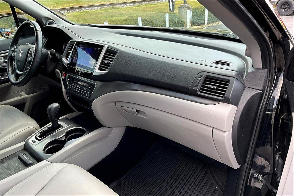 used 2018 Honda Pilot car, priced at $18,841
