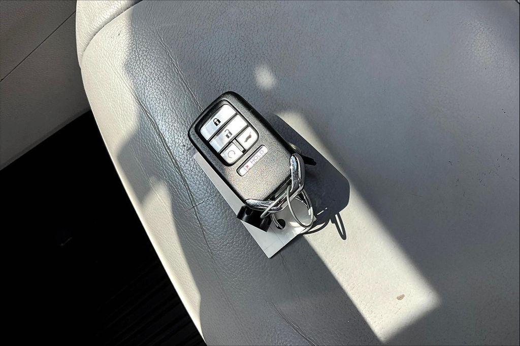 used 2018 Honda Pilot car, priced at $18,841