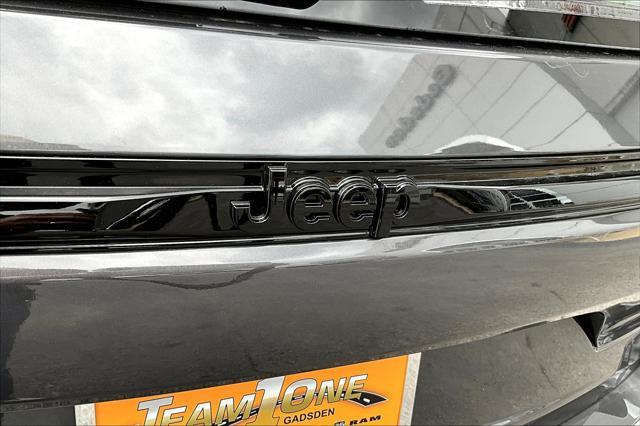 new 2025 Jeep Grand Cherokee car, priced at $40,242