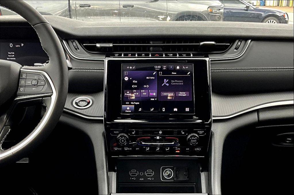 new 2025 Jeep Grand Cherokee L car, priced at $41,997