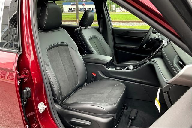 new 2025 Jeep Grand Cherokee L car, priced at $43,218
