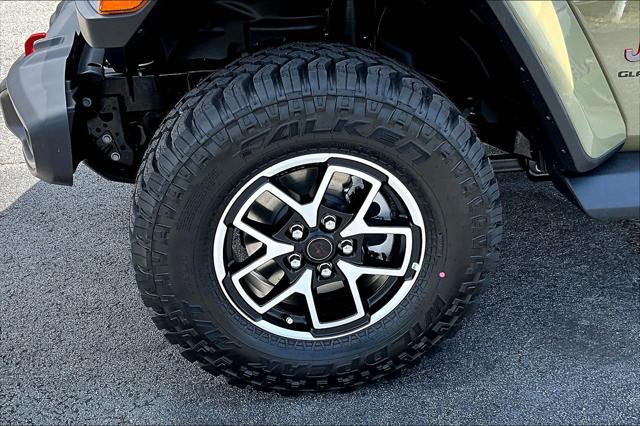 new 2025 Jeep Gladiator car, priced at $52,997