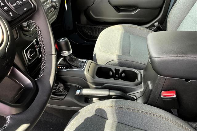 new 2025 Jeep Wrangler car, priced at $50,406
