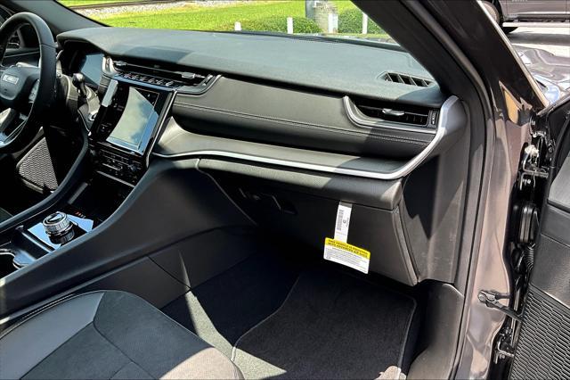 new 2025 Jeep Grand Cherokee L car, priced at $43,268