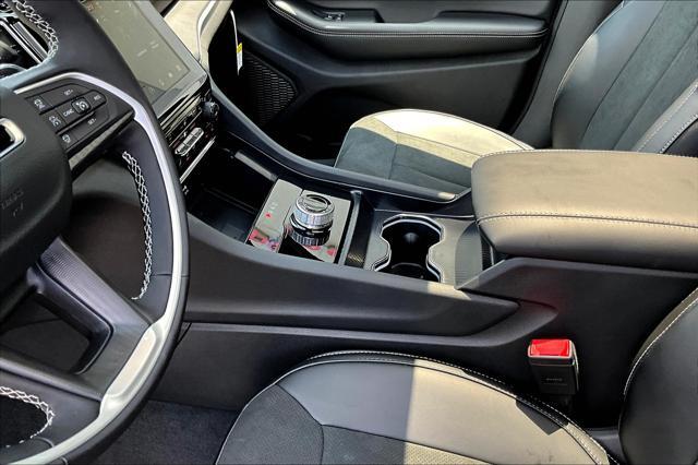 new 2025 Jeep Grand Cherokee L car, priced at $43,268