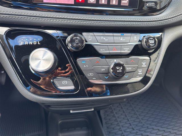 new 2026 Chrysler Pacifica car, priced at $41,944