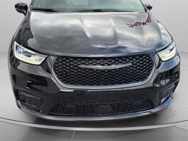 new 2026 Chrysler Pacifica car, priced at $41,944